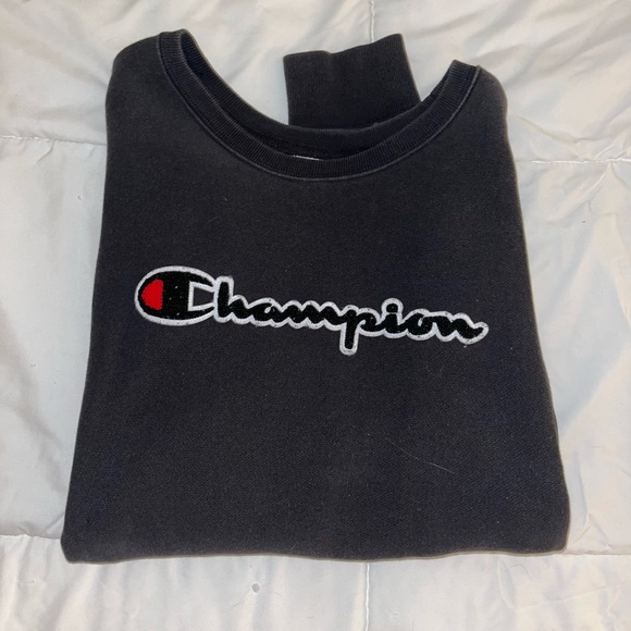 Champion Crewneck - Picture 2 of 3